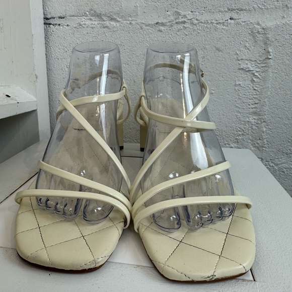 Marc Fisher Thin Ankle Strapped Quilted Heeled Sandals Women’s Size 10 - Picture 14 of 15